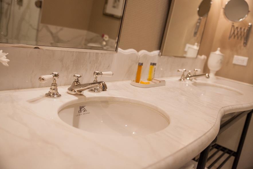 The Charmant Hotel La Crosse Δωμάτιο φωτογραφία