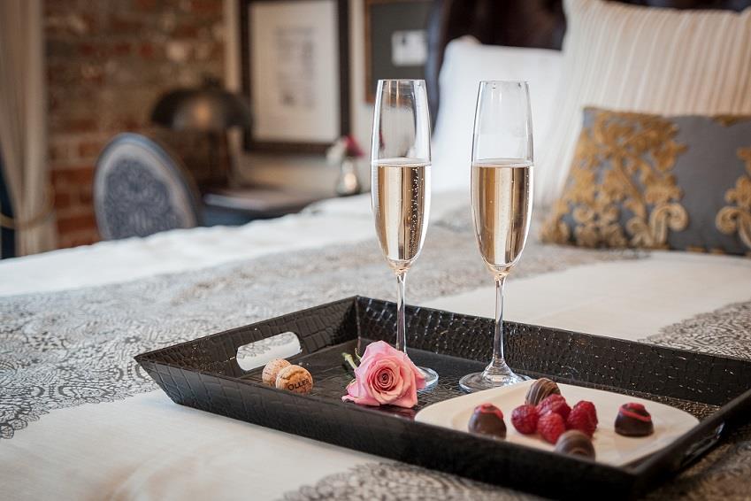 The Charmant Hotel La Crosse Ανέσεις φωτογραφία